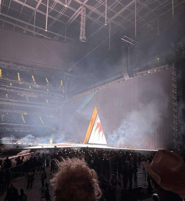 SoFi Stadium, section: VIP132, row: 2, seat: 15