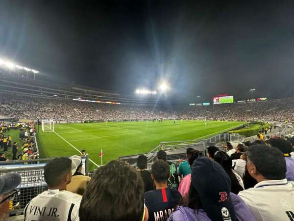 Rose Bowl, section: 1-H, row: 9, seat: 102