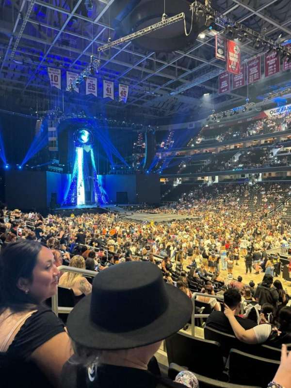 Capital One Arena, section: 103, row: Q, seat: 3