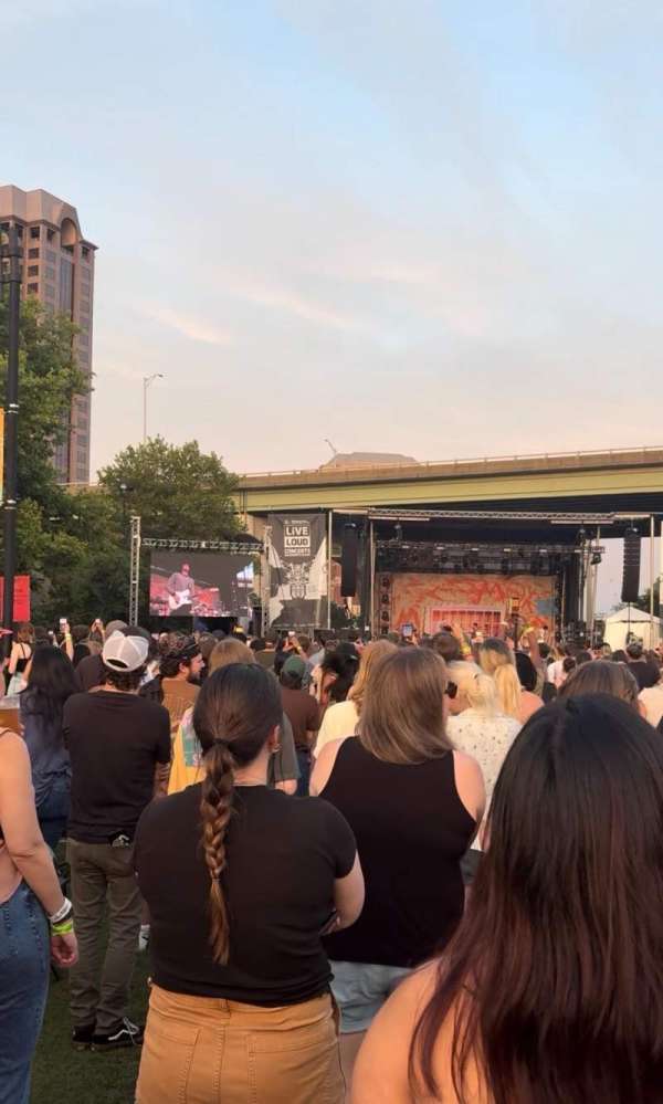 Allianz Amphitheater at Riverfront, section: Lawn