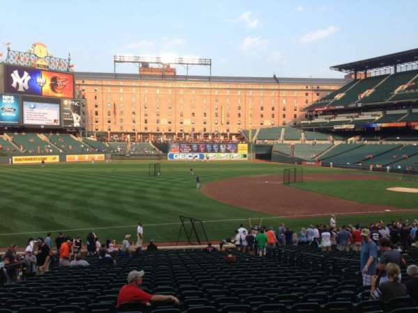 Oriole Park at Camden Yards, section: 60, row: 27, seat: 9