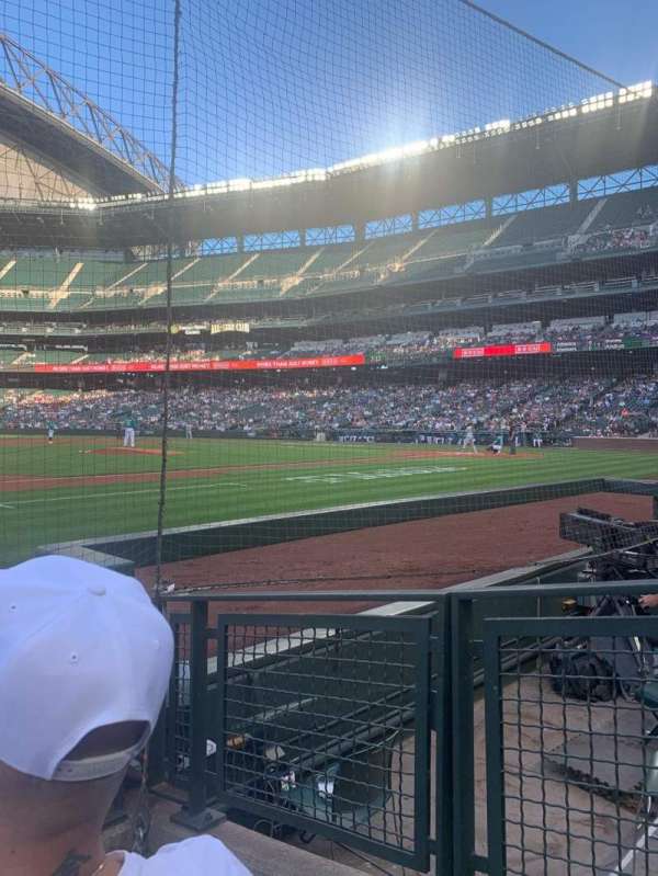 T-Mobile Park, section: 140, row: 3, seat: 2