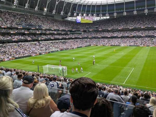 Tottenham Hotspur Stadium, section: 251, row: 32, seat: 159