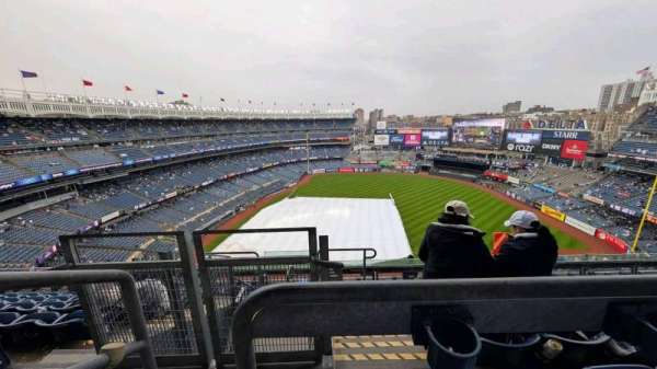 Yankee Stadium, section: 415, row: 7, seat: 24