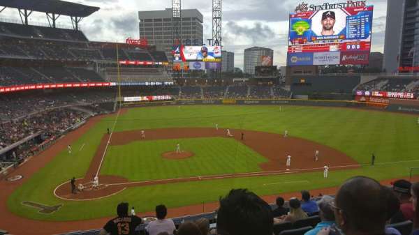Truist Park, section: 222, row: 17, seat: 14