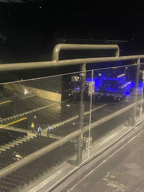 CFG Bank Arena, section: 207, row: B, seat: 12
