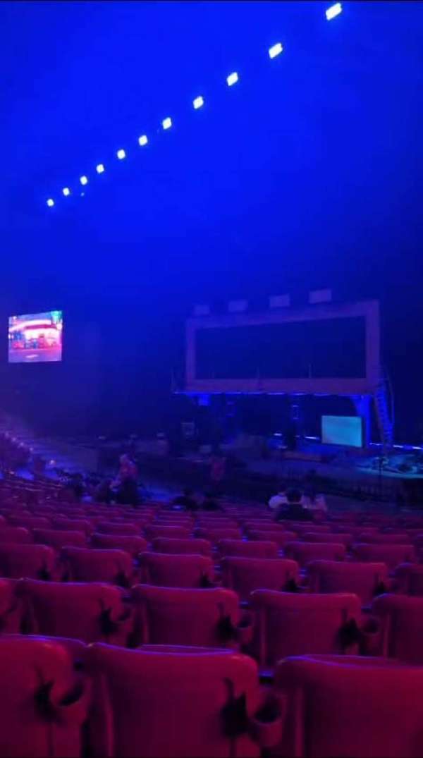 Shoreline Amphitheatre, section: 101, row: K, seat: 15
