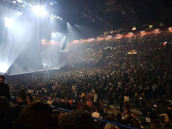 Unipol Forum, section: B4, row: 5, seat: 8