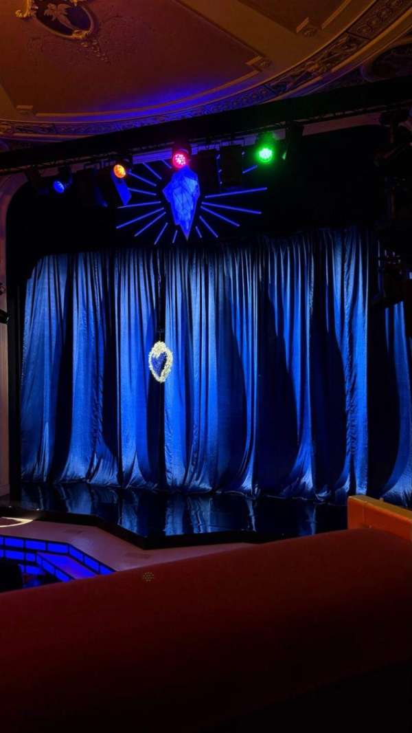 Criterion Theatre, section: Dress Circle, row: A, seat: 8