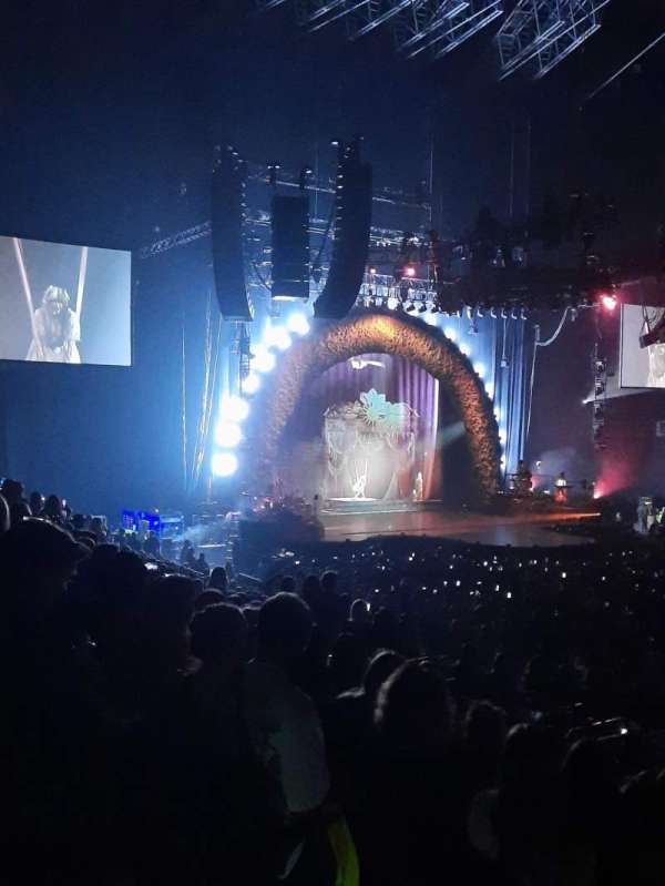 O2 Arena, Prague, section: 122, row: 16, seat: 17