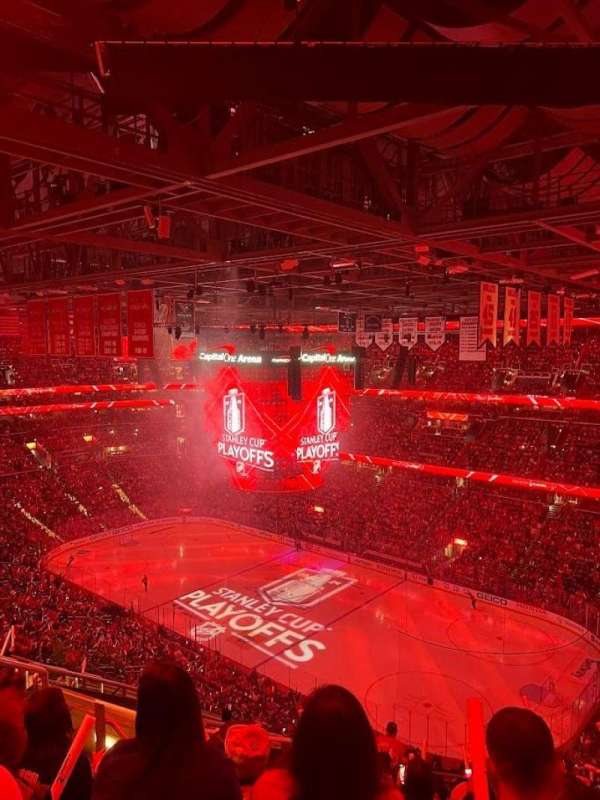 Capital One Arena, section: 421, row: M, seat: 6
