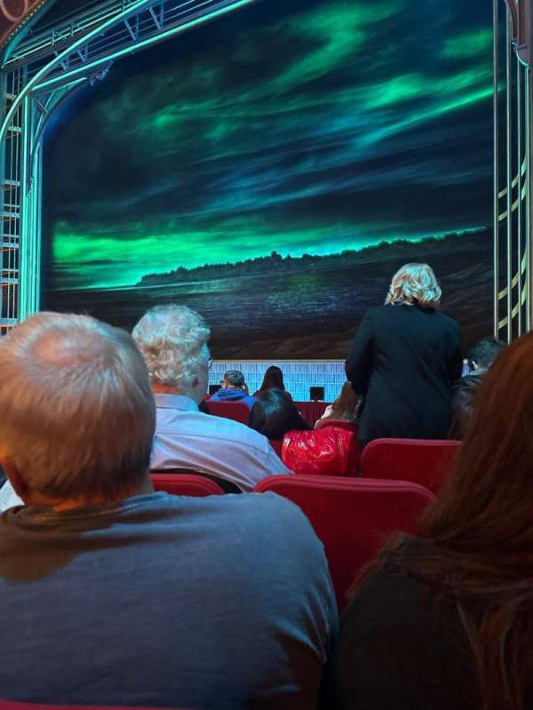 Broadway Theatre - 53rd Street, section: Orchestra R, row: H, seat: 103