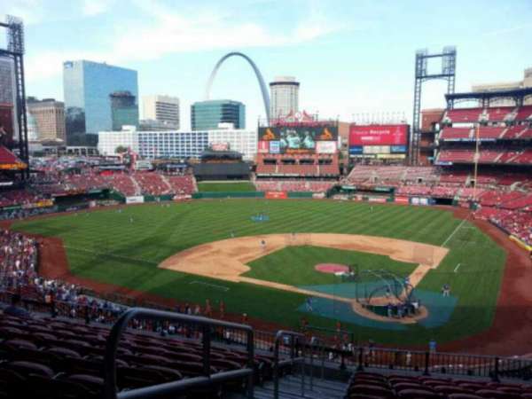 Busch Stadium, section: 252, row: 11, seat: 18