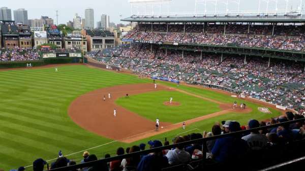 Wrigley Field, section: 408L, row: 1, seat: 18