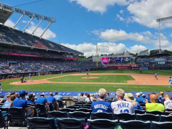 Kauffman Stadium, section: 135, row: M, seat: 3