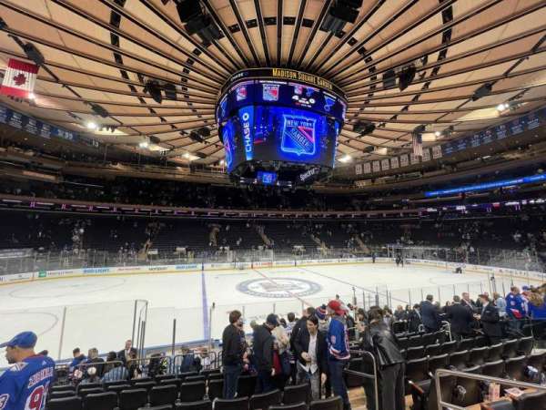 Madison Square Garden, section: 116, row: 9, seat: 17