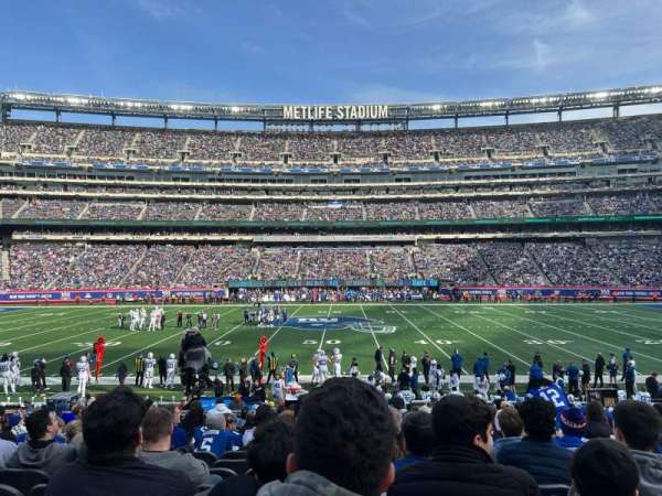 Metlife Stadium, section: 139, row: 18, seat: 12