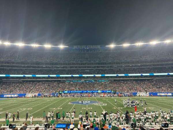 MetLife Stadium, section: 139, row: 18, seat: 12