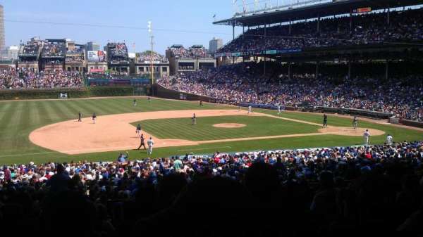 Wrigley Field, section: 210, row: 11, seat: 3