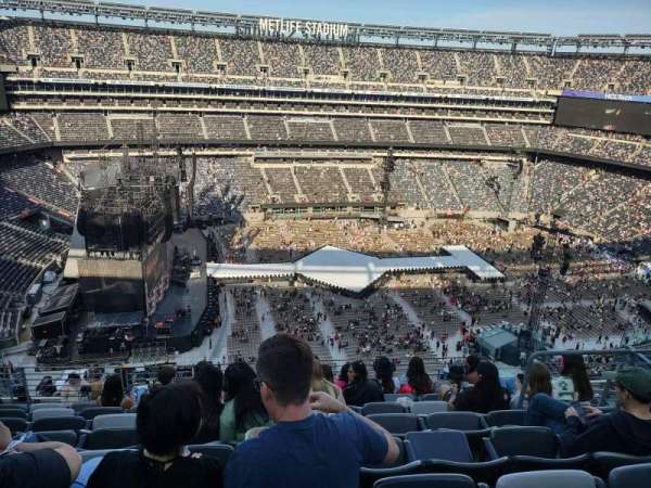 MetLife Stadium, section: 341, row: 12, seat: 10