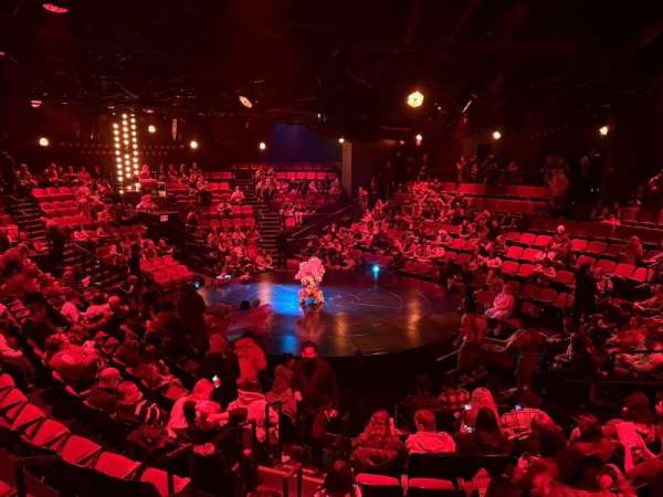 Circle in the Square Theatre, section: Orchestra 100 (Odd), row: H, seat: 137