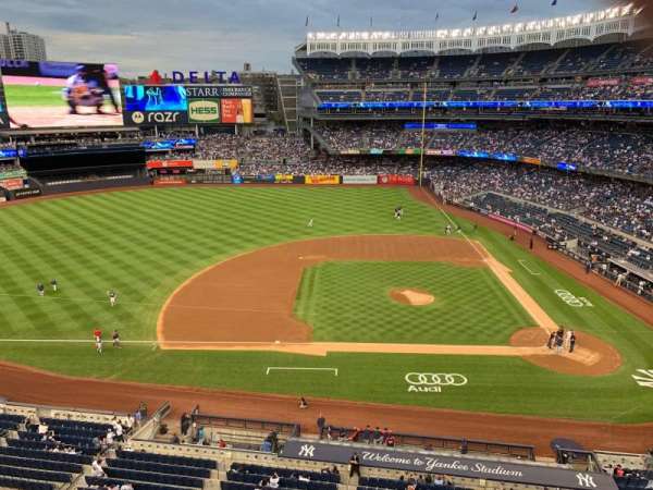 Yankee Stadium, section: 325, row: 1, seat: 15