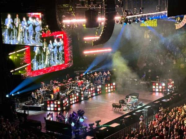 Madison Square Garden, section: 225, row: 7, seat: 6