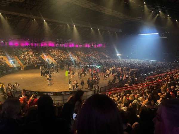 Utilita Arena Newcastle, section: 207, row: T, seat: 175