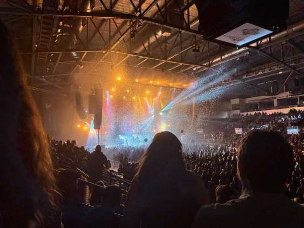 Accesso ShoWare Center, section: 116, row: 8, seat: 2