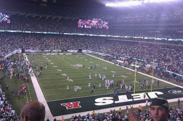 MetLife Stadium, section: 104, row: 44, seat: 19