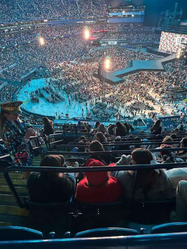 Rogers Centre, section: 517, row: 16, seat: 22