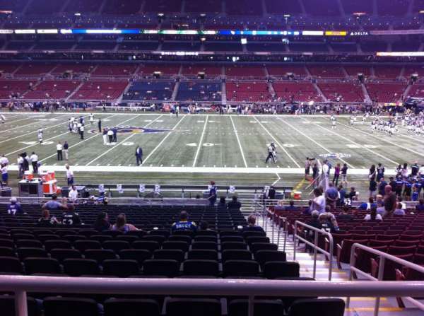 The Dome at America's Center, section: 140LO, row: U, seat: 2