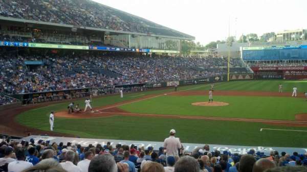 Kauffman Stadium, section: 135, row: X, seat: 4