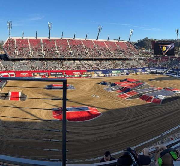 Snapdragon Stadium, section: 331, row: 5, seat: 16