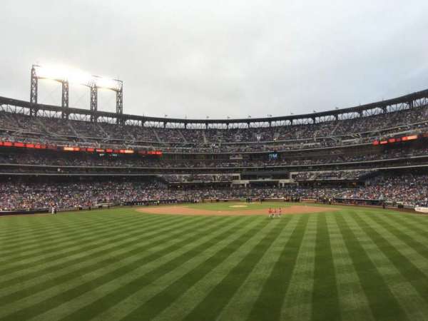 Citi Field, section: 138, row: 2, seat: 17
