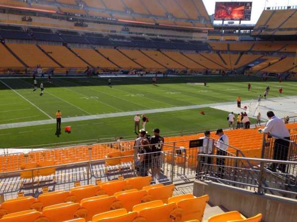 Acrisure Stadium, section: 106, row: S, seat: 10