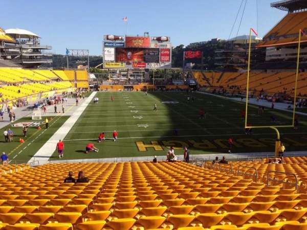 Acrisure Stadium, section: 121, row: UU, seat: 10