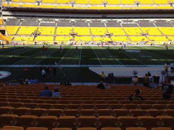 Acrisure Stadium, section: 133, row: T, seat: 10