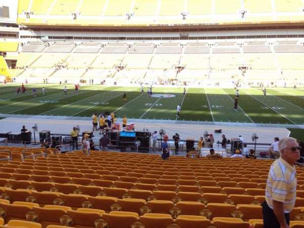Acrisure Stadium, section: 135, row: T, seat: 10