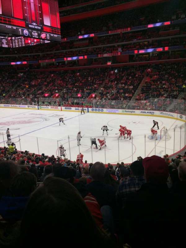 Little Caesars Arena, section: 105, row: 19, seat: 14