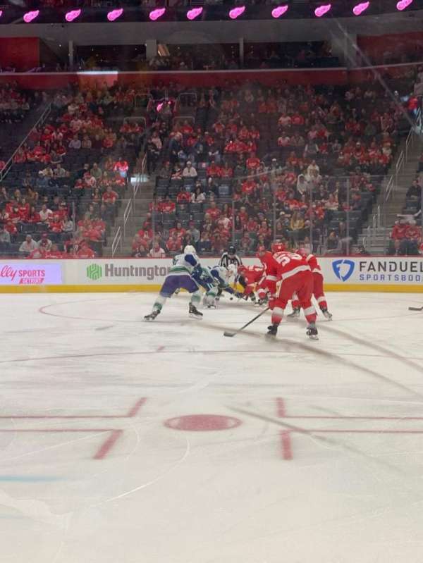 Little Caesars Arena, section: 106, row: 1, seat: 8