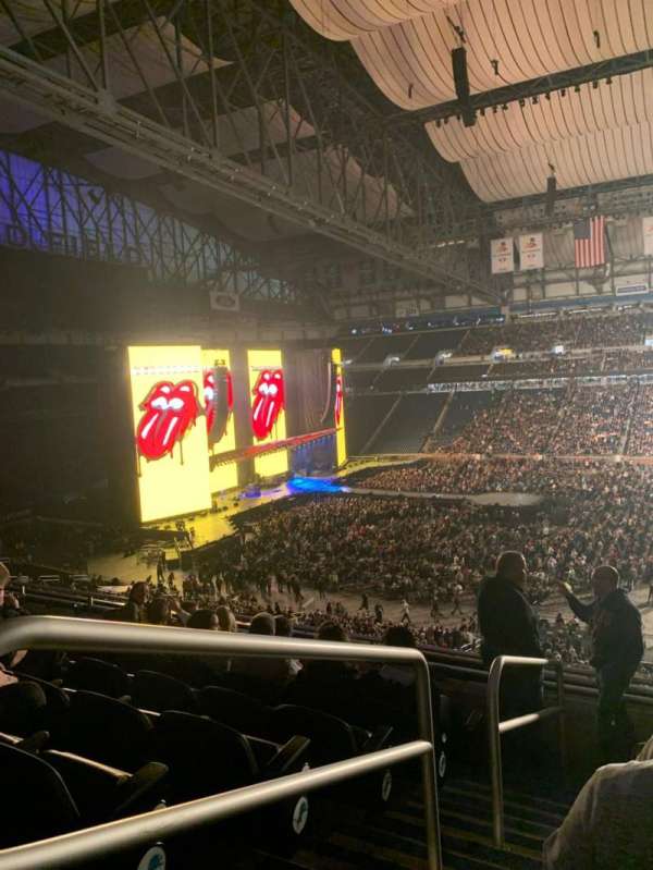 Ford Field, section: 209, row: 7, seat: 1