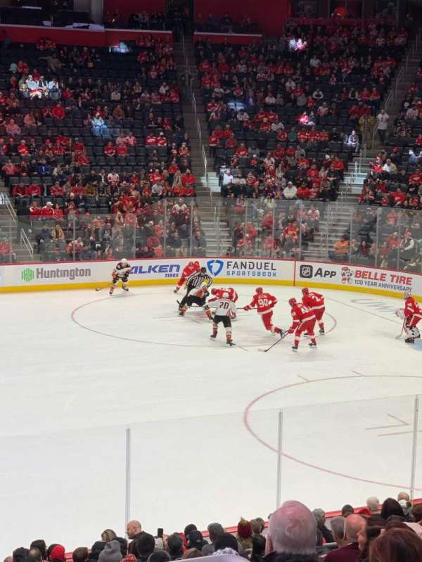 Little Caesars Arena, section: 109, row: 17, seat: 1