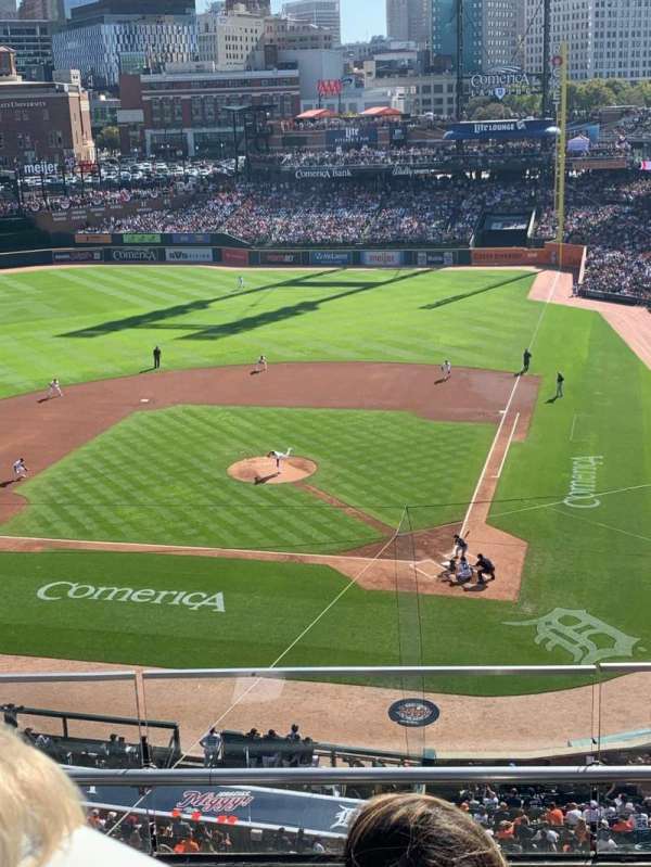 Comerica Park, section: 331, row: D, seat: 4