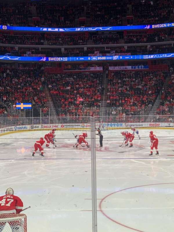 Little Caesars Arena, section: 102, row: 7, seat: 10