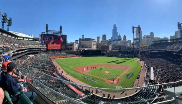 Comerica Park, section: 329, row: B, seat: 9