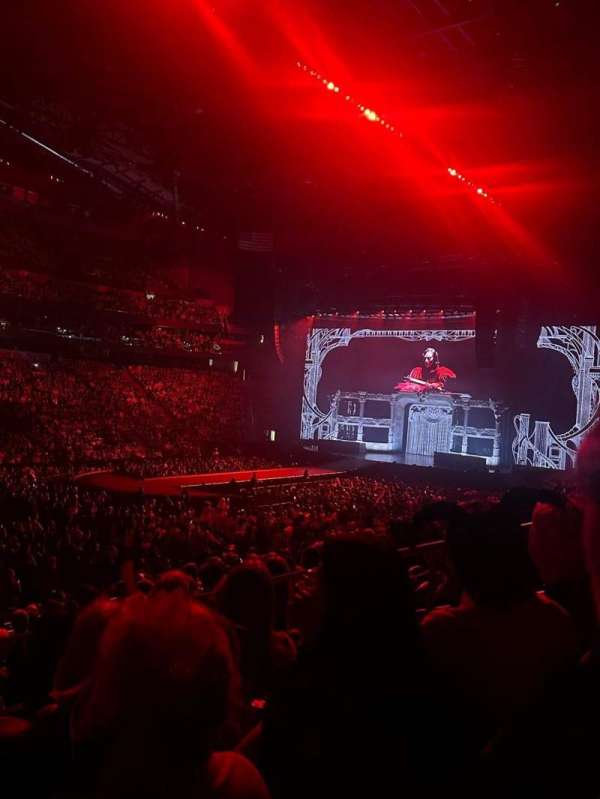 Climate Pledge Arena, section: 16, row: S, seat: 7