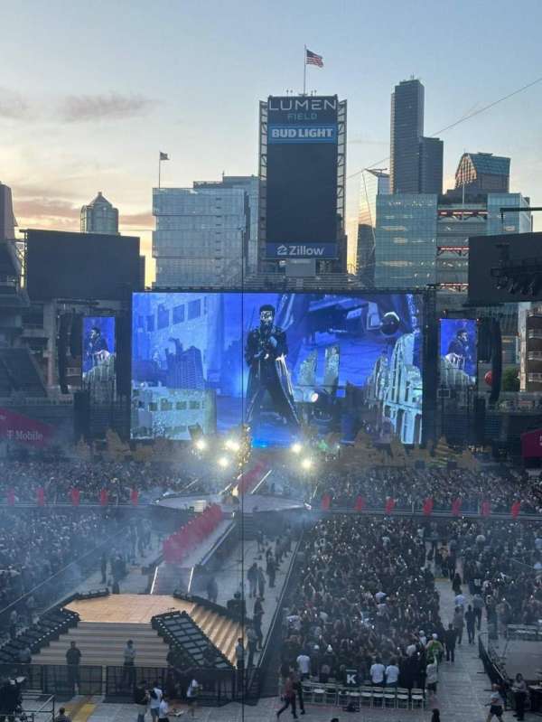 Lumen Field, section: 121, row: JJ, seat: 11