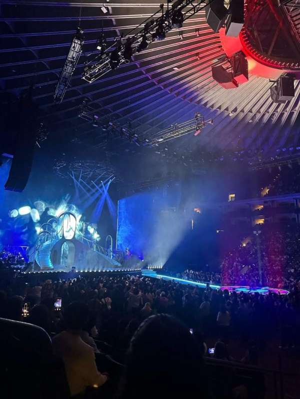 Oakland Arena, section: 114, row: 5, seat: 15