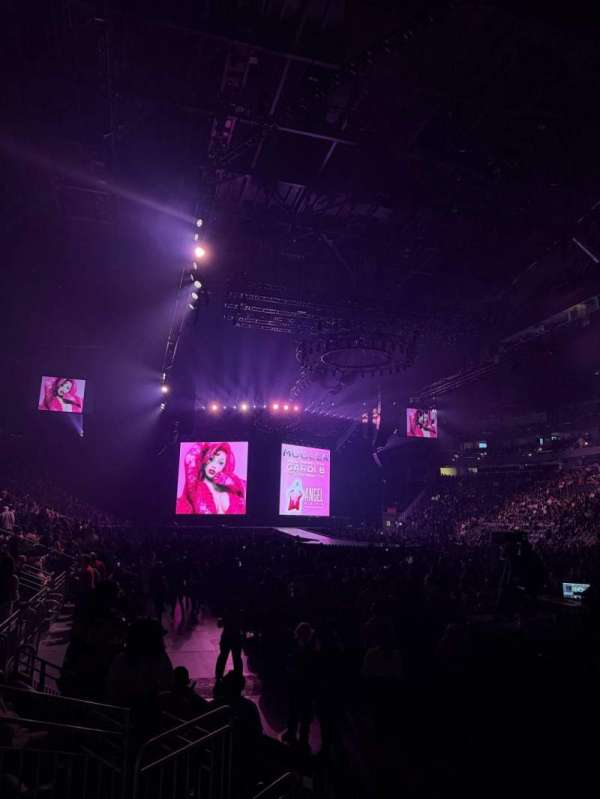 Climate Pledge Arena, section: 22, row: F, seat: 8